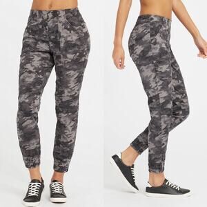 Spanx Stretch Twill Cargo Joggers